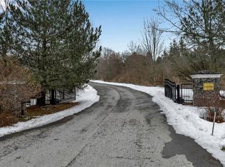 5115 Kraus Ln #24, Clarence, NY 14031