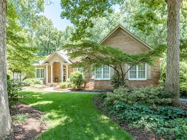 504 Woolwine Ct, Whitsett, NC 27377