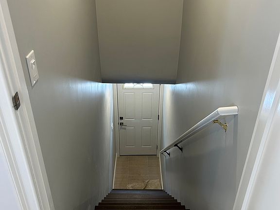 4th image of 54 Forest St #2