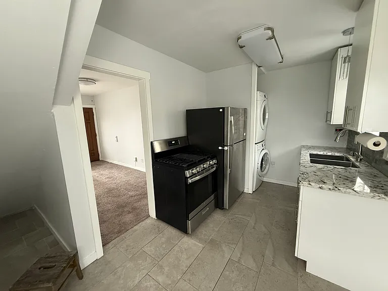 2538 Camulos St — Photo 8