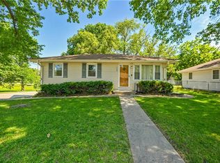 1946 Cherokee St, Leavenworth, KS 66048