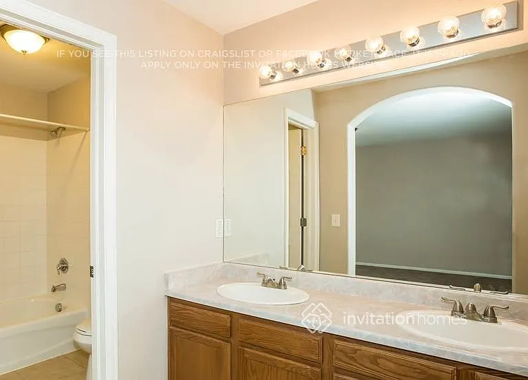 9829 Kenton Cir — Photo 13