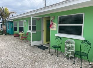 2649 Coco Plum Dr, Matlacha, FL 33993