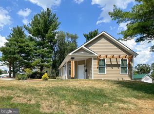 213 Lee St, Woodstock, VA 22664