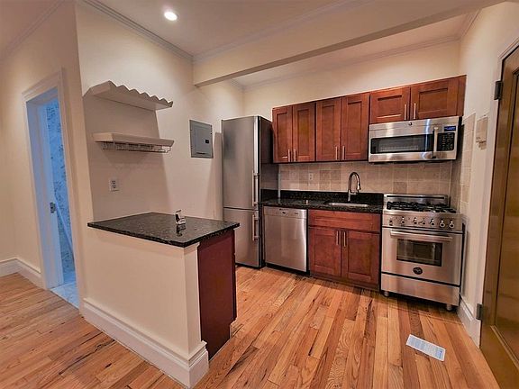 5th image of 51 E 34th St #2BW
