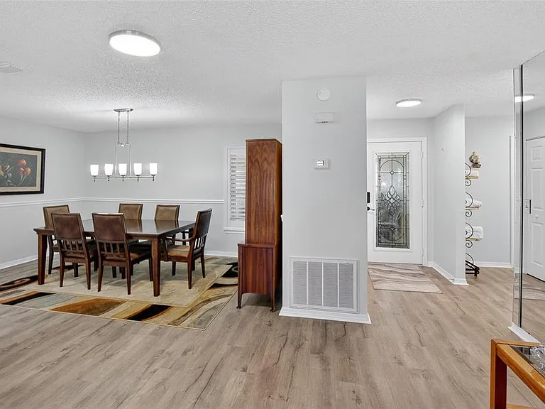 2221 Ivan Ct — Photo 9