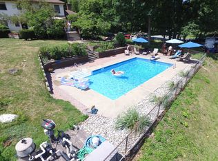 87 Crest Lake Dr, West Milford, NJ 07438