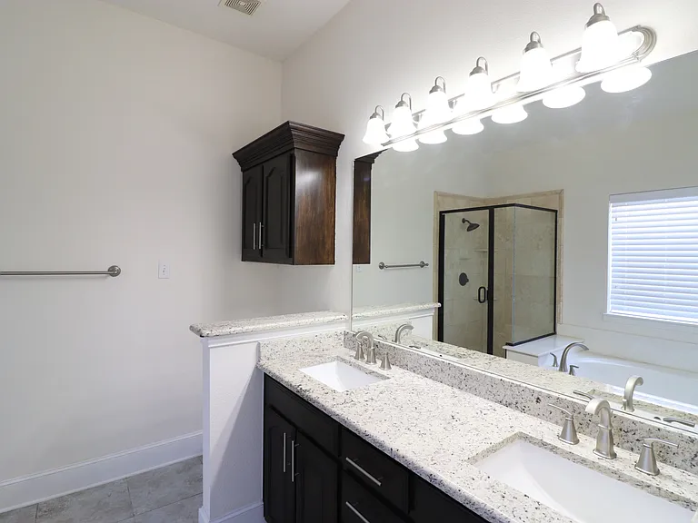 4041 Brazos Dr — Photo 13