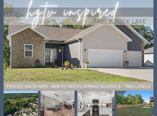 49 E Pine Ln, Reeds Spring, MO 65737
