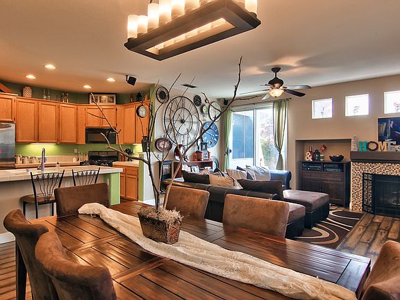 4th image of 2715 Meadowland Way