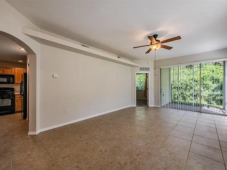 1827 Hammocks Ave #1827 — Photo 4