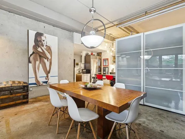 500 W Eau Claire Ave SW #102D, Calgary, AB T2P 3R8
