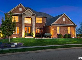 220 S Rhode Island Ave, Morton, IL