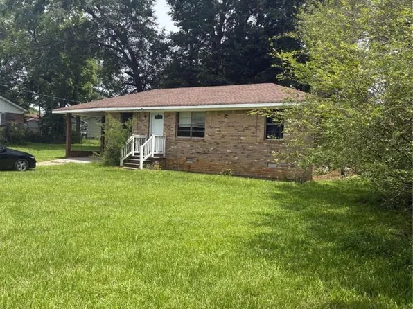 341 Boxwood St, Social Circle, GA 30025