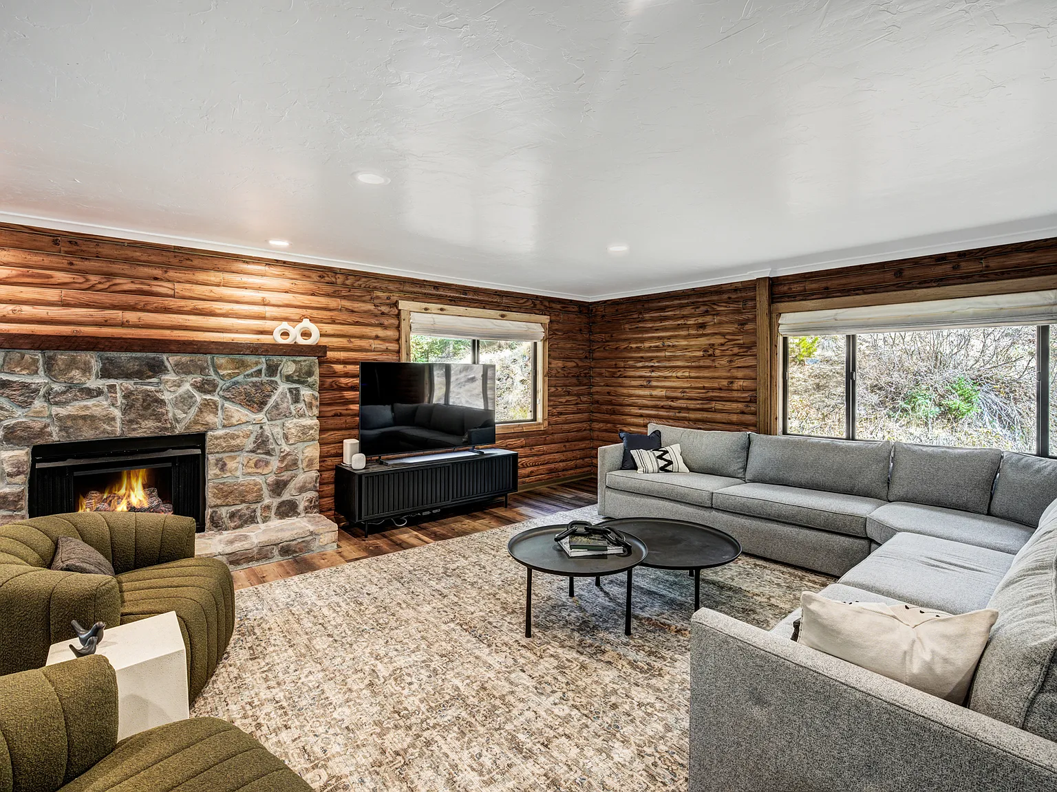 3 bed, 2160 sqft, $7,500 — Photo 3
