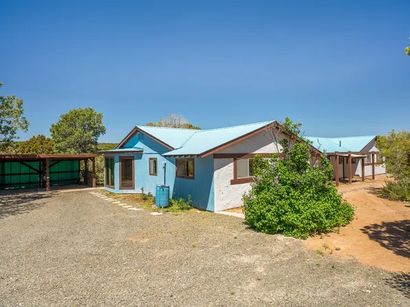 22 Duke Rd, Edgewood, NM 87015