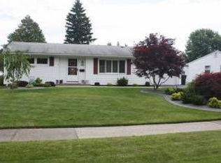 208 Kaymar Dr, Rochester, NY 14616