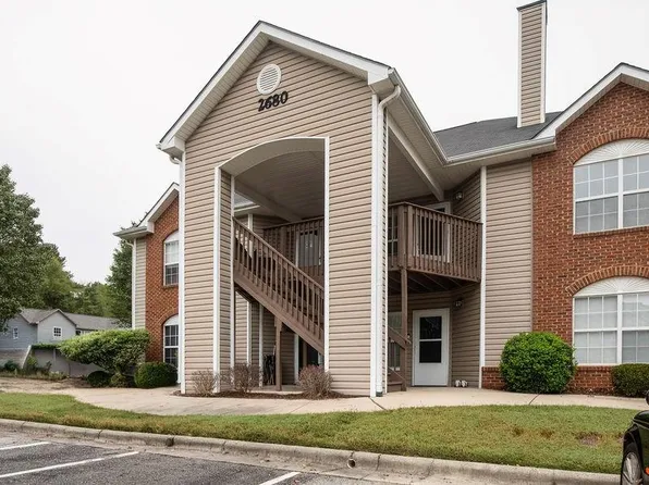 2680 Ingleside Dr #2B, High Point, NC 27265