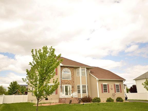 2nd image of 2710 Colonial Dr