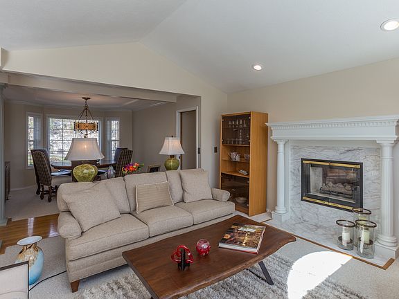5th image of 4809 S Bella Vista Dr