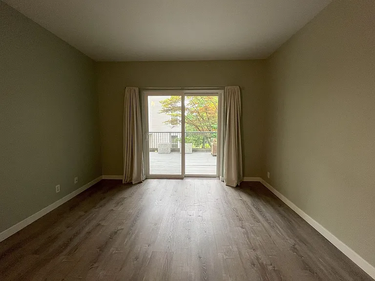 1730 S Harbor Way #303 — Photo 15