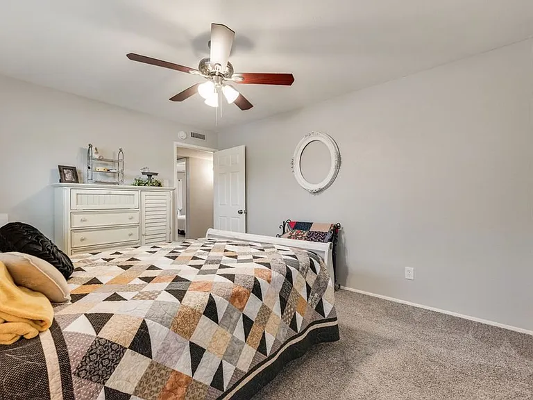 5801 Redwood Ln — Photo 15