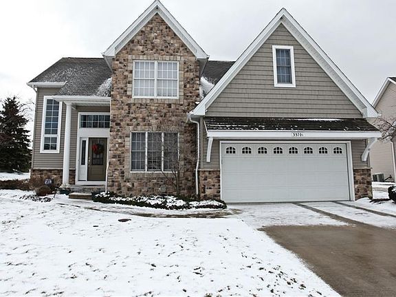 2nd image of 33701 Vineyard Park