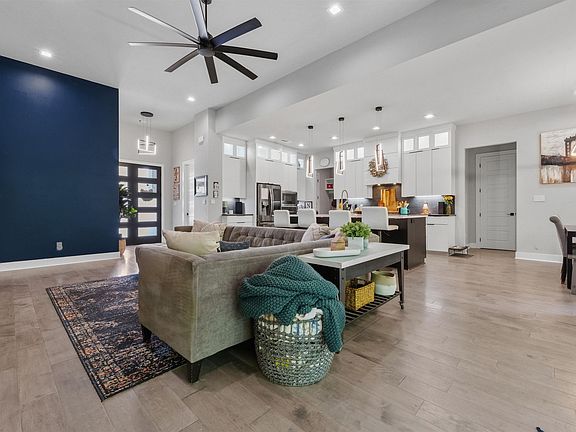 5th image of 29 Fletcher Ridge Cir