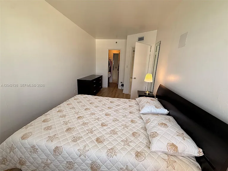 100 Lincoln Rd #1025 — Photo 13