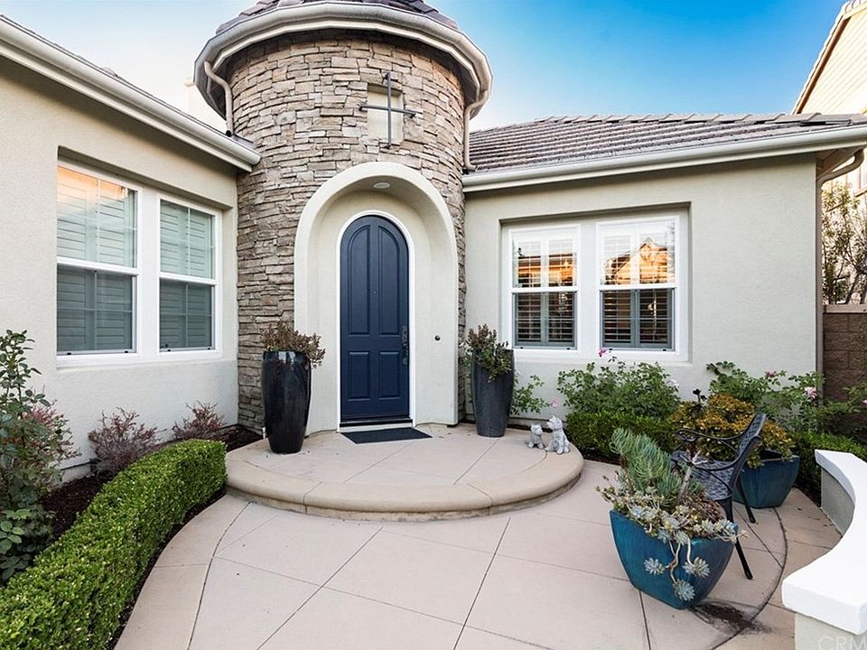1st image of 15527 Orchid Ave