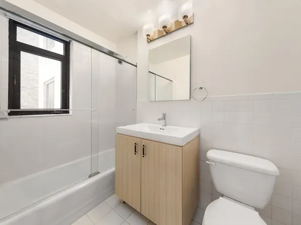 16 West 16th Street image 11 of 12