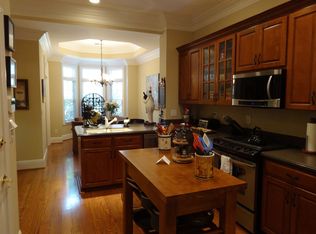 8450 Parker Pl, Roswell, GA 30076