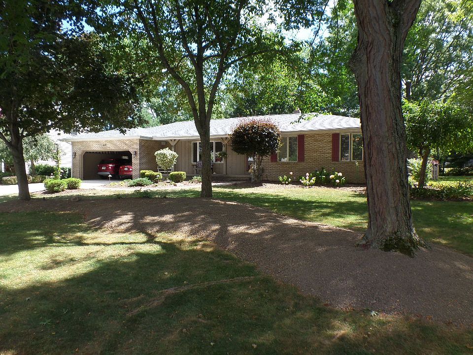 1st image of 452 S Briarcliff Dr