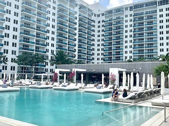 5th image of 2301 Collins Ave APT 718