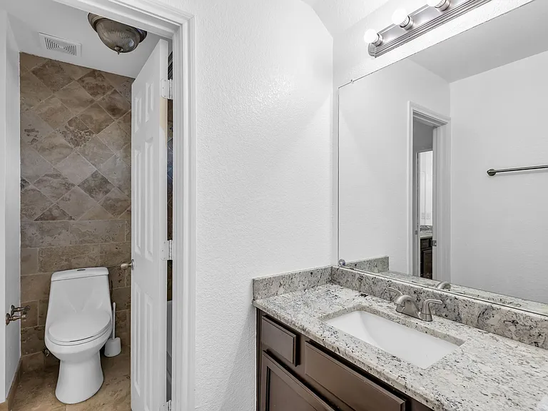 3010 Lena Dr — Photo 34