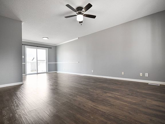 2nd image of 421 Sierra Ct