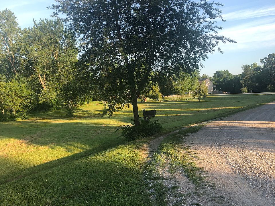 2nd image of NE 1281 Lot 25