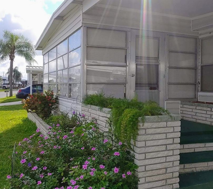 1st image of 725 Brigantine Blvd