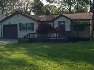 33631 Kenilworth Rd, Eastlake, OH 44095