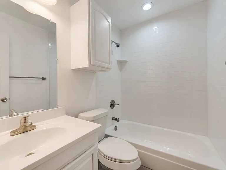 901 Hudson Dr — Photo 9