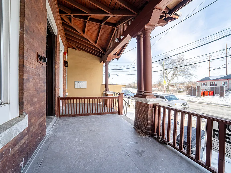 908 N 41st St #2R — Photo 14