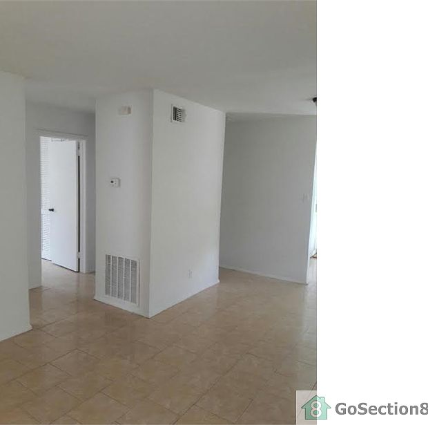 2nd image of 4807 S 86th St