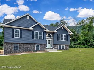 71-82 Mountain Rd, Drums, PA 18222