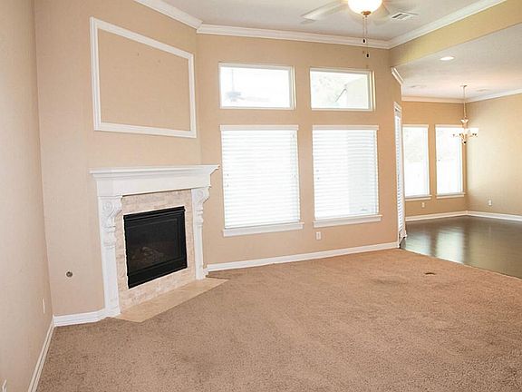 5th image of 158 Wick Willow Dr