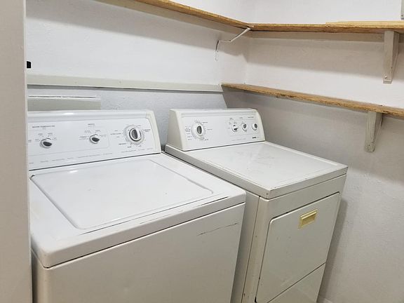 4th image of 3990 Crayrich Cir