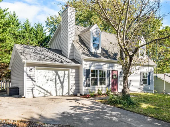 5915 Autumn Oaks Ln, Knoxville, TN 37921