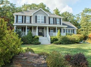 6 Hamilton Ln, Salem, NH 03079