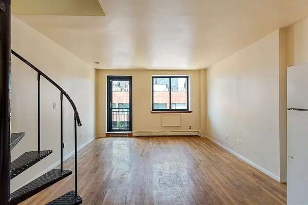 Rented by Compass | media 13