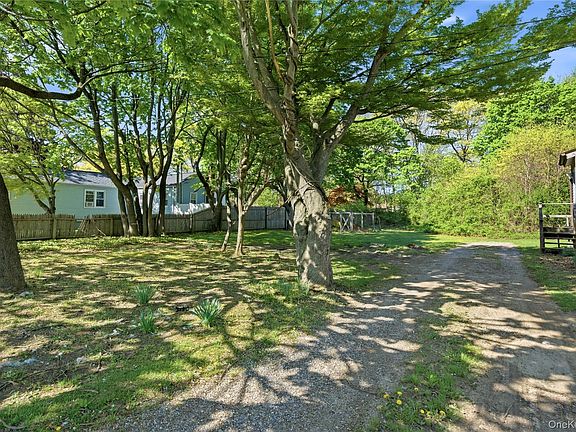 4th image of 2284 Ocean Avenue