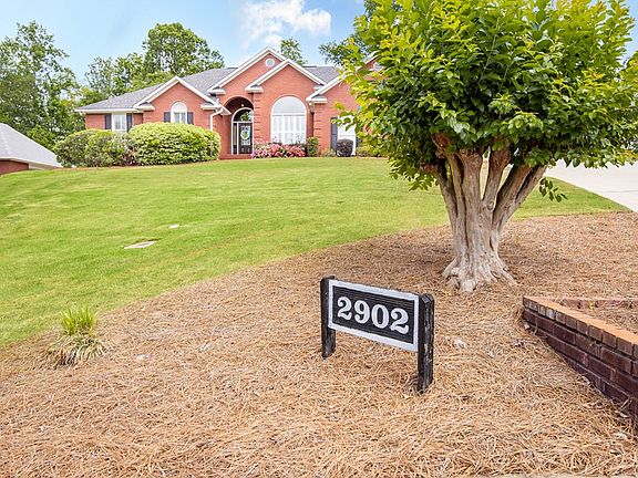 5th image of 2902 Four Seasons Dr